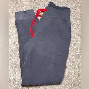 Figs Women’s Gray Zamora Joggers Scrub Pants